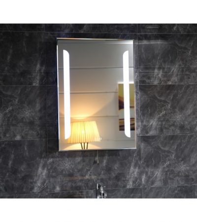 Огледало с вградено LED осветление