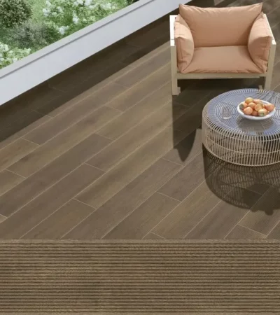 Испански гранитогрес тип декинг в тъмен дървесен цвят