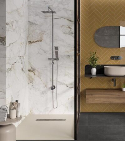 Мраморен гранитогрес от испанския производител PAMESA CERÁMICA, произведен от висококачествени, устойчиви суровини. Плочките за баня PISA GOLD предлагат красив, богат до съвършенство мраморен гранитогрес, с натурални златни нишки, в два завършека - гланцов и матиран.