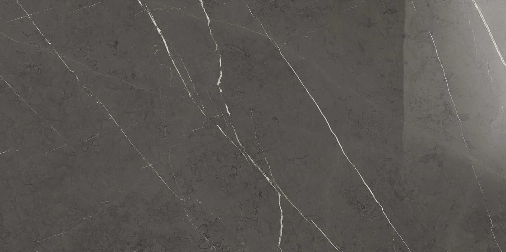 Луксозен италиански гранитогрес с размер 60х120. Визия на мрамор в тъмно сив цвят.